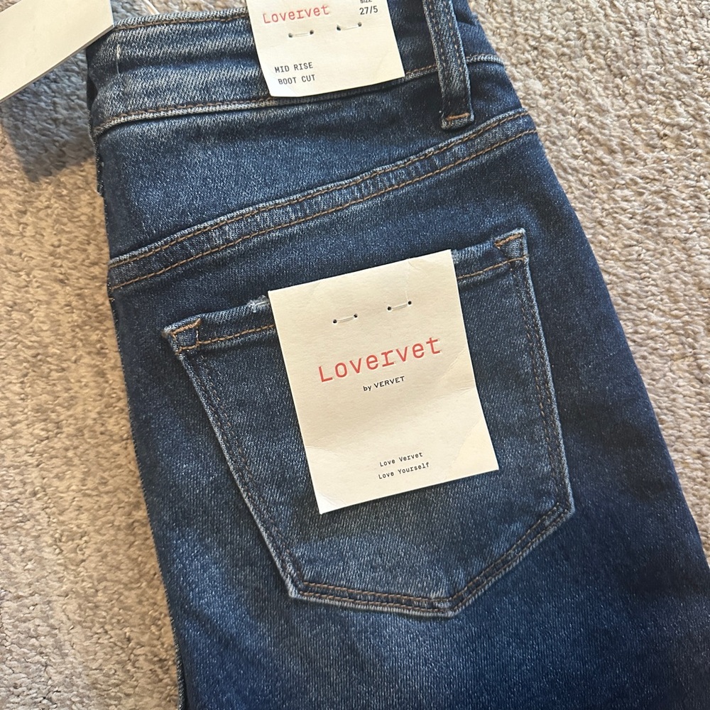 Lovervet Midrise jeans, boot cut, raw hem
